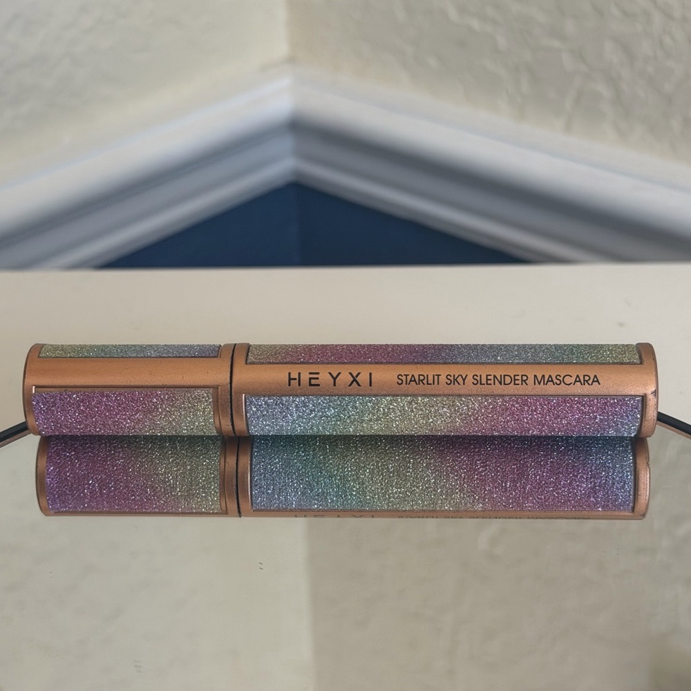 HEYXI Starlit Sky Slender Waterproof Mascara Curling & Lengthening Starry Sky